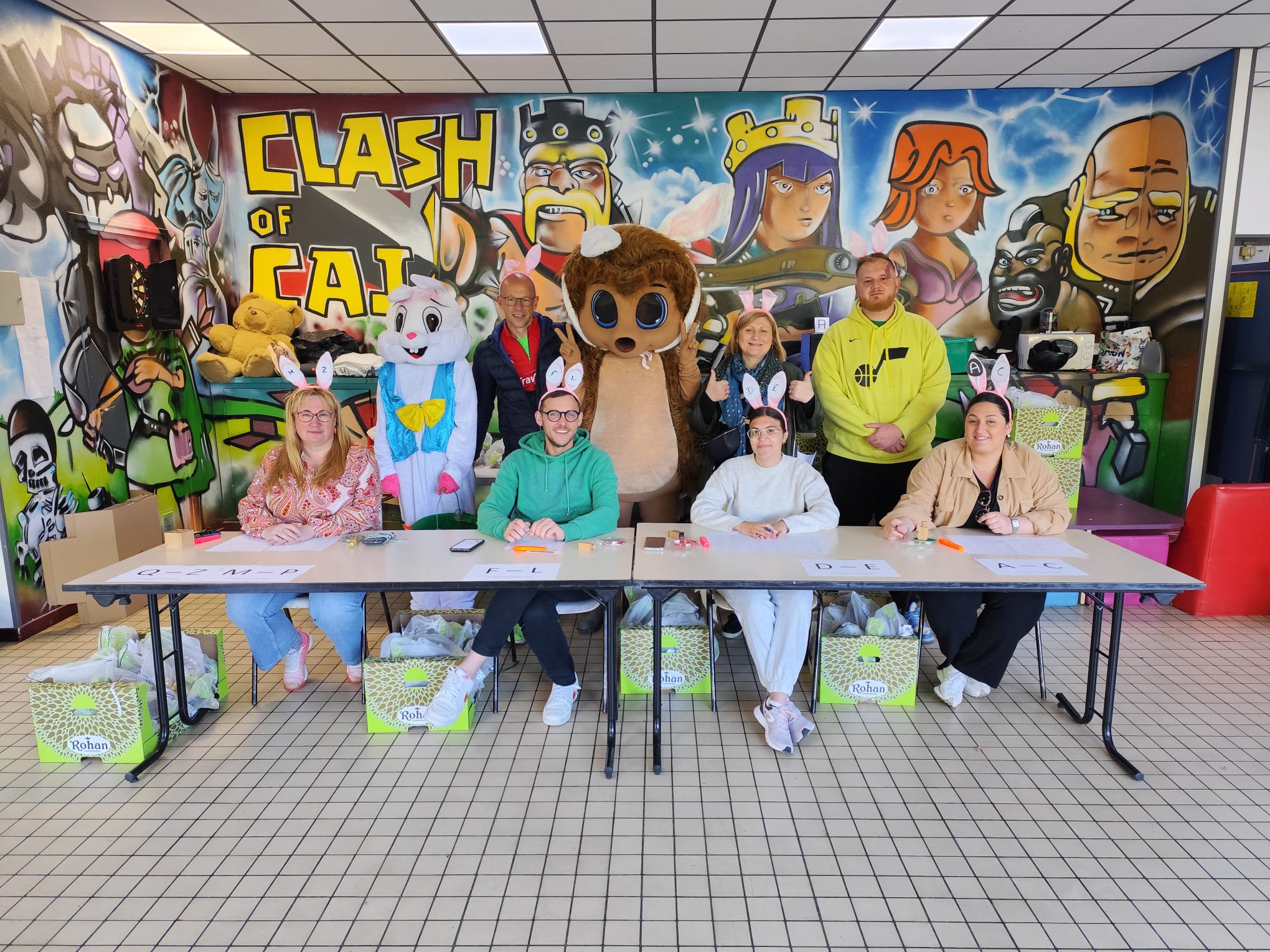 Des oeufs par centaines à la base de plein air